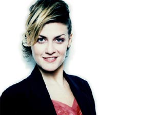 IRENE GRANDI PARTE IN TOUR - irene grandi10 - Gay.it Archivio