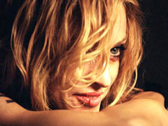 IL NAUFRAGIO DI MADONNA - madonna200204 - Gay.it Archivio