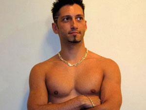 MR GAY: SI PRESENTA GIANLUCA - mrgayafterline24 - Gay.it Archivio