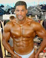 RIMINI 2001: NON SOLO FITNESS - muscolo2 big - Gay.it Archivio