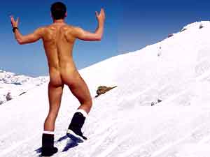Milano: le uscite sulla neve del gruppo Sci G - neve nudo - Gay.it Archivio