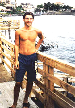 NICOLA, SAPORE DI SICILIA - nicola iscr01 - Gay.it Archivio