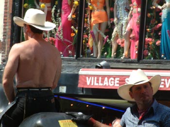 PRIDE A NEW YORK - nyc pride03 04 - Gay.it Archivio