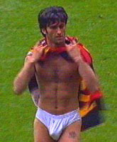 TRUFFA ALLA COREANA - panucci3 - Gay.it Archivio