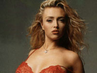 Paola Barale: "Non sono lesbica" - paola barale01 - Gay.it Archivio