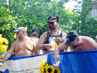 FRANCIA, ORGOGLIO E POLITICA - parigi gay pride02 - Gay.it Archivio