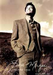 A PITTI SFILANO LE STAR - pitti 2000 foto - Gay.it Archivio