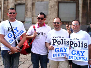 IL PRIDE DEI POLIZIOTTI GAY - polis aperta01 - Gay.it Archivio