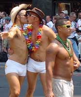 VISIBILI A NEW YORK - pride ny4 - Gay.it Archivio