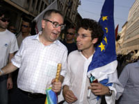 Israele: Scajola sull' aggressione al Pride - pridemilano14 - Gay.it Archivio