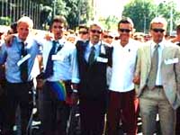 AL PRIDE IN CRAVATTA! - professionisti1 - Gay.it Archivio