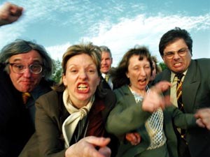 AZIONISTI ALLA RISCOSSA… - protesta01 - Gay.it Archivio