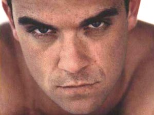 Robbie Williams: sold-out anche seconda data - robbie williams01 - Gay.it Archivio