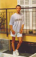 ROBY, RIDETE E SARÒ VOSTRO - roby02 - Gay.it Archivio