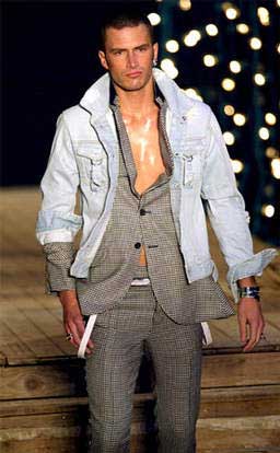 VESTITI ALLA ROCKETTARA - rocktrend6 - Gay.it Archivio