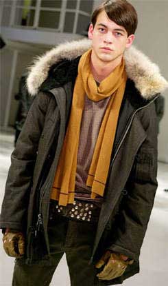 VESTITI ALLA ROCKETTARA - rocktrend7 - Gay.it Archivio