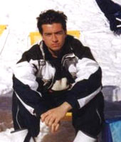 SANDRO, ALLA RICERCA - sandro is01 - Gay.it Archivio