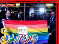 TRANS CONTRO L'INDIFFERENZA - sanremo2003 protesta - Gay.it Archivio
