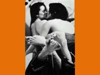 ADELE E MICOL - seminude1 - Gay.it Archivio