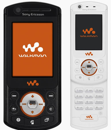 IL CELLULARE? UN IMPIANTO HI-FI! - sonyW900 - Gay.it Archivio