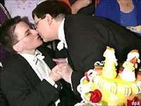 Germania, in otto mesi tremila matrimoni gay - sposi germania 1 - Gay.it Archivio