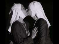 SUOR JEANNINE PARLA AI GAY - suore - Gay.it Archivio