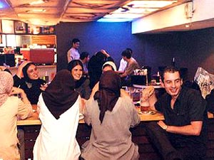 ESSERE GAY IN IRAN - teheran young 1 - Gay.it Archivio