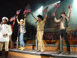 VILLAGE PEOPLE: VI DIVERTIREMO! - village live02 - Gay.it Archivio
