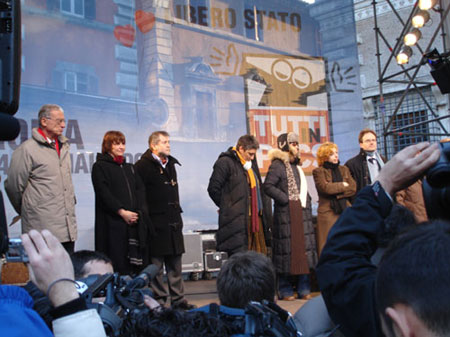 TUTTI IN PACS VERSO IL VOTO - 140106tuttiinpacs046 - Gay.it Archivio