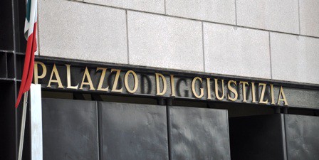 La Corte d'Appello di Milano dà il via alla stepchild adoption - 500096 Palazzo di Giustizia 2 - Gay.it Archivio