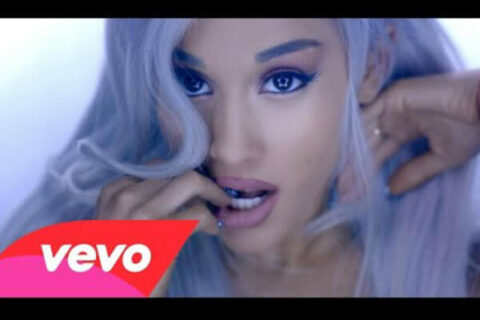 Ariana Grande presenta il nuovo video "Focus" - ARIANA 1 - Gay.it Archivio