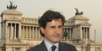 Alemanno conferma: vanno garantiti i diritti ai gay - AlemannoGayVillageFiaccolata - Gay.it Archivio