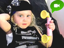 Col remake di Telephone scoppia la Baby Gaga Mania - BabyTelephoneBASE - Gay.it Archivio