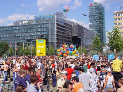 Gay Pride: Berlino premia Zapatero - BerlinCSD - Gay.it Archivio