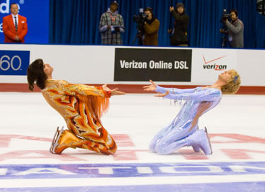 'BLADES OF GLORY', SULLE LAME IN LAMÉ - Blades of Glory F1 - Gay.it Archivio