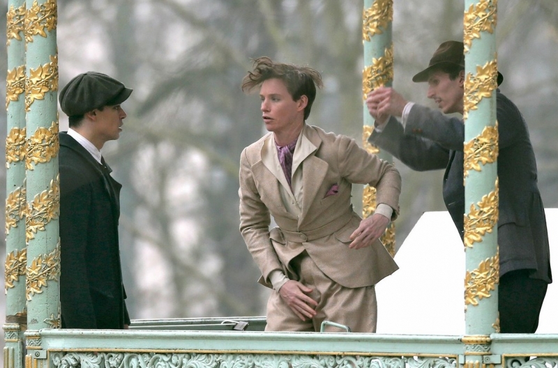 The Danish Girl con Eddie Redmayne trans sarà in concorso a Venezia - Eddie Redmayne The Danish Girl 06 - Gay.it Archivio