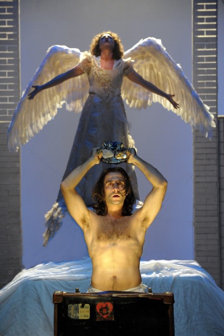 Tutto il gay che ci sarà a teatro - F1Angels - Gay.it Archivio