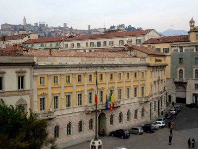 Bergamo: il centrodestra boccia mozione sull’omofobia - F1bergamoomofobia - Gay.it Archivio