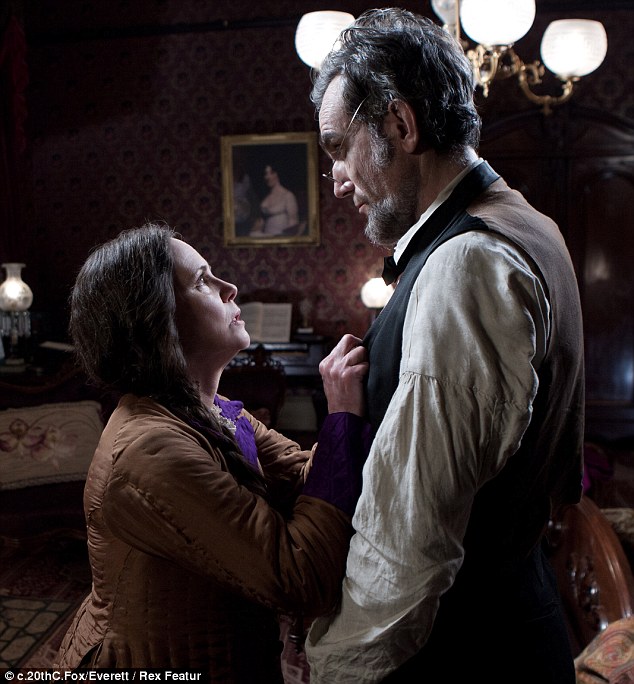Golden Globes, Lincoln in testa con sette nominations - F1goldengobes2012 - Gay.it Archivio