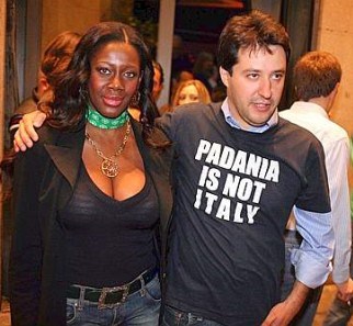 Altro libro sui genitori gay nel mirino della Lega - F1salvini - Gay.it Archivio