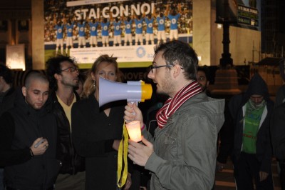 Sit in di protesta in piazza Duomo: troppo pochi. Perché? - F2sitinduomo - Gay.it Archivio