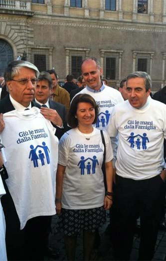 Scontri in piazza a Parigi. Hollande chiede di essere uniti - FamilyDayFrancia - Gay.it Archivio