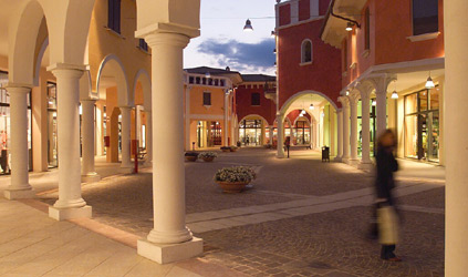 Sconto più sconto fa Fashion District - Fashiondistrict2 - Gay.it Archivio