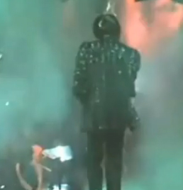 Michael Jackson avvolto dalle fiamme - Michaelfiamme - Gay.it Archivio