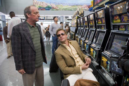I GIOCHI DI CLOONEY A QUATTRO ZAMPE - Oceans13F2 - Gay.it Archivio