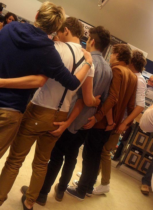 Westboro Baptist Church contro i One Direction - OneDirectionWBF2 - Gay.it Archivio