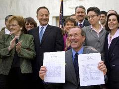 Stati Uniti: anche l’Oregon riconosce le unioni gay - Oregon governatore2007 - Gay.it Archivio