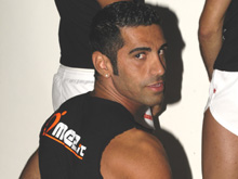 SIMON: SONO ME STESSO SOLO IN ITALIA - SimonBASE - Gay.it Archivio