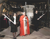 Ratzinger contro “l’orgoglio diabolico” - Via Crucis2006 - Gay.it Archivio
