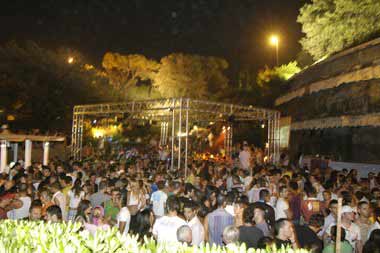 Ferragosto a Roma? Perché no! Ci pensa il Gay Village. - Village discoF3 - Gay.it Archivio